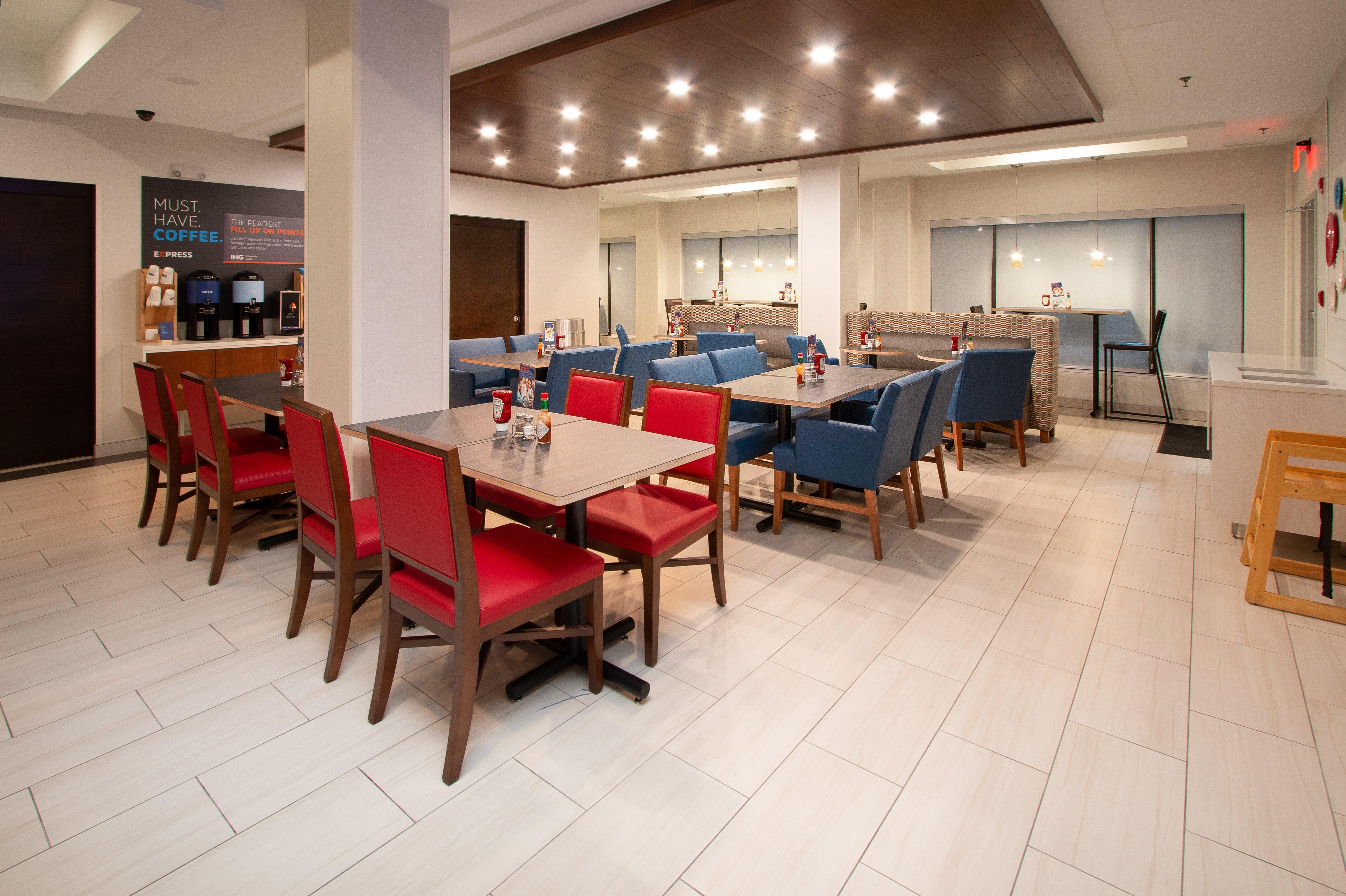 Holiday Inn Express & Suites Tupelo By Ihg Екстериор снимка