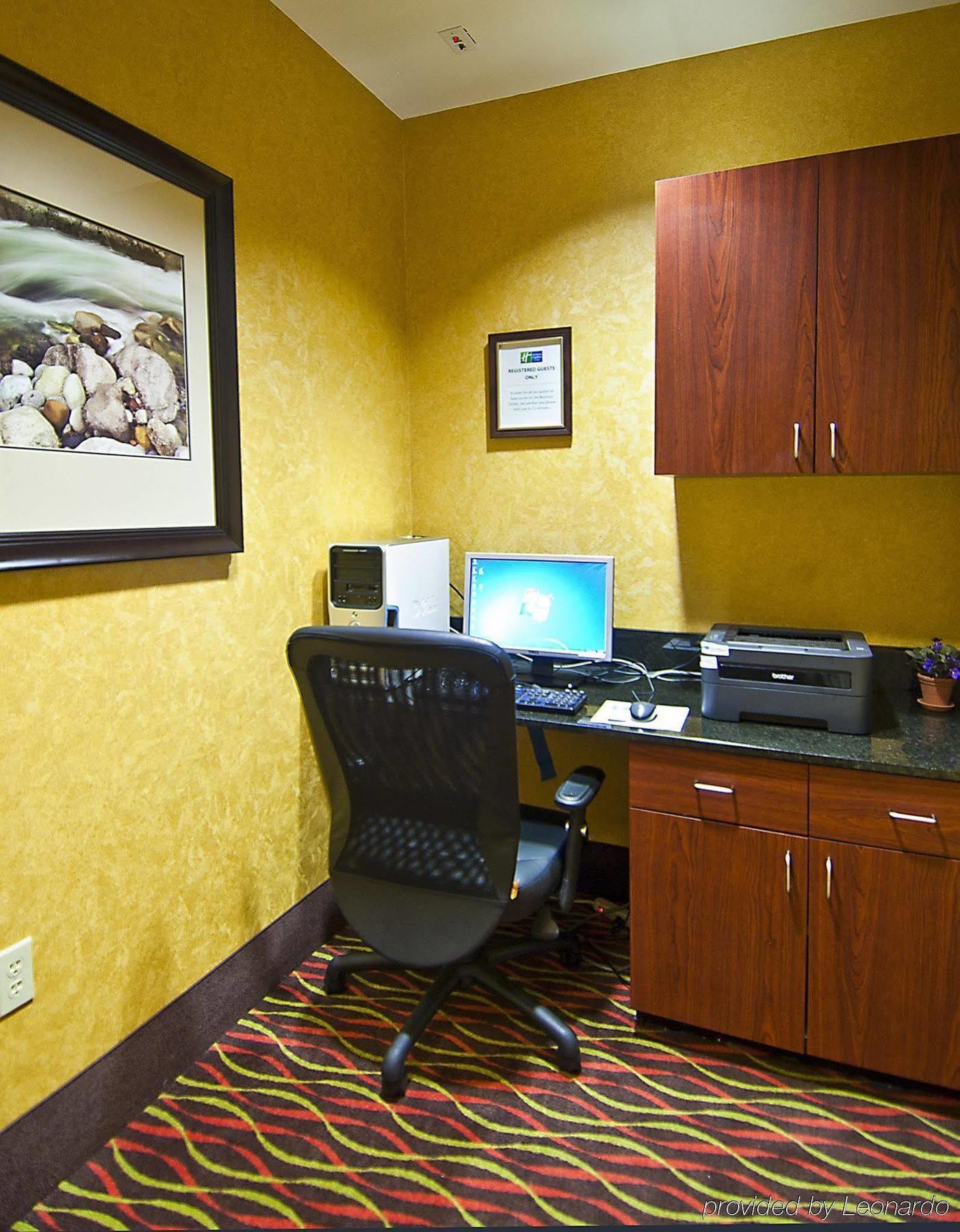 Holiday Inn Express & Suites Tupelo By Ihg Съоръжения снимка
